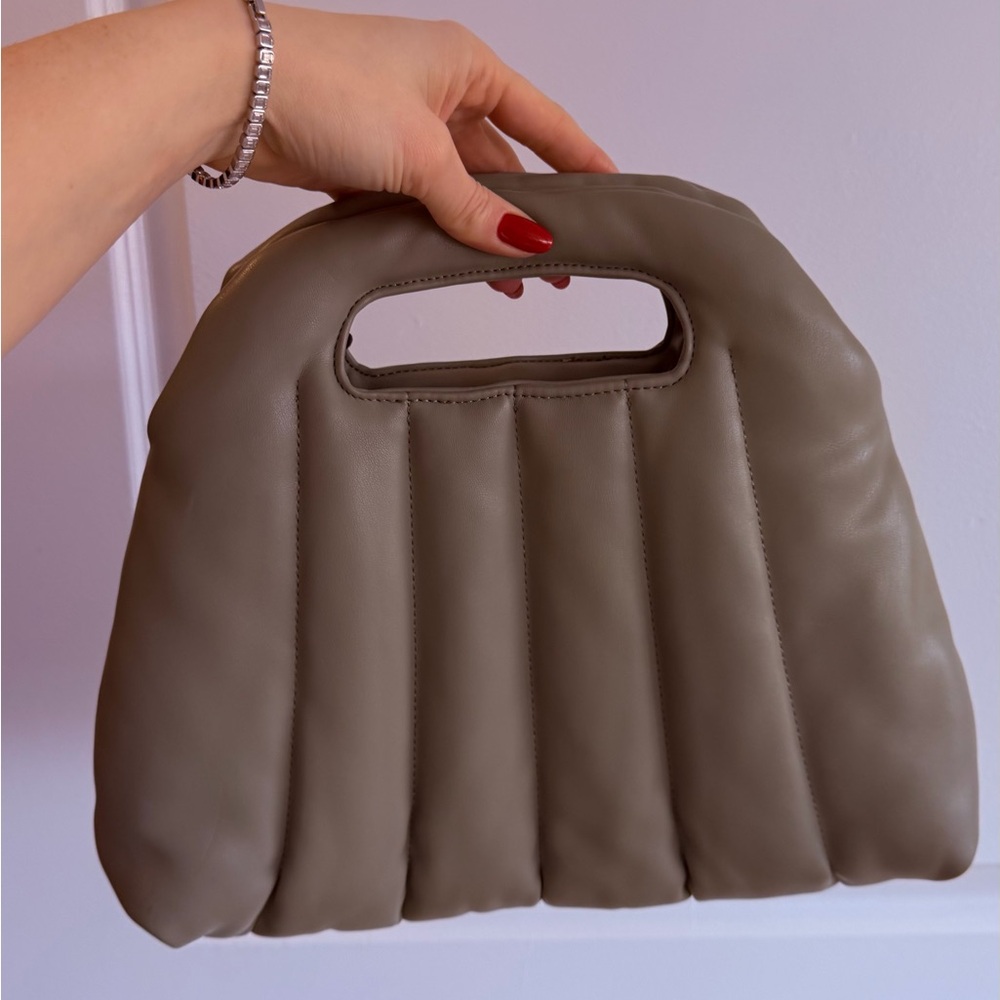 Grey puffer Zara clutch